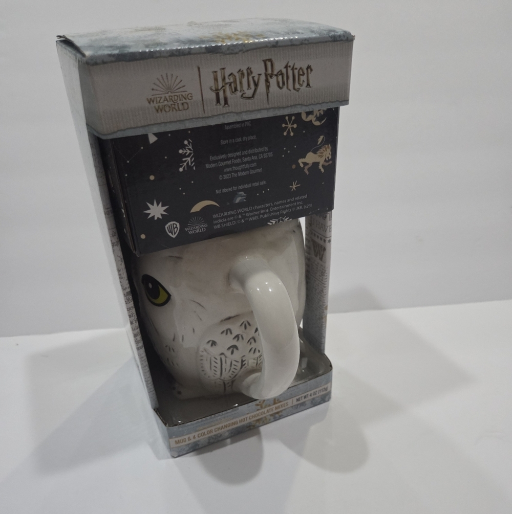 2023 Harry Potter Owl Shaped Mug - White and Black